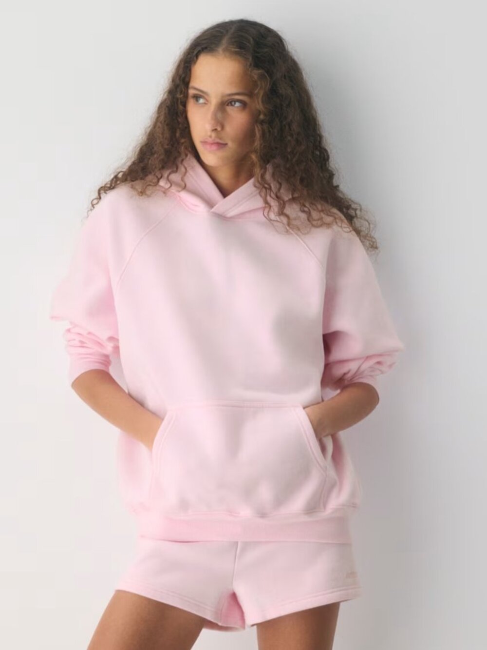 NWT Aritzia Sweatfleece MEGA RAGLAN Villa Pink